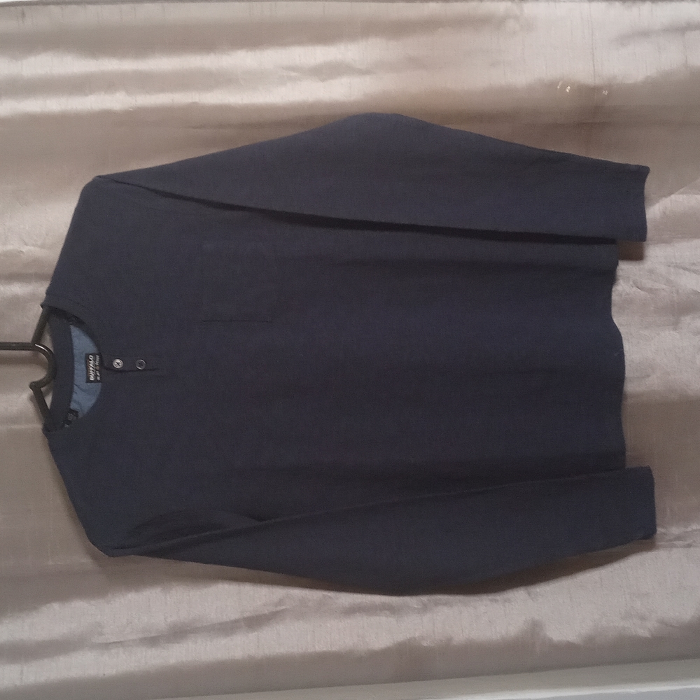 BUFFALO - 100% Cotton Long Sleeve T-Shirt in Blue Medium (NEW WITH TAG)